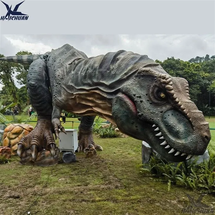 Giant Tyrannosaurus Rex